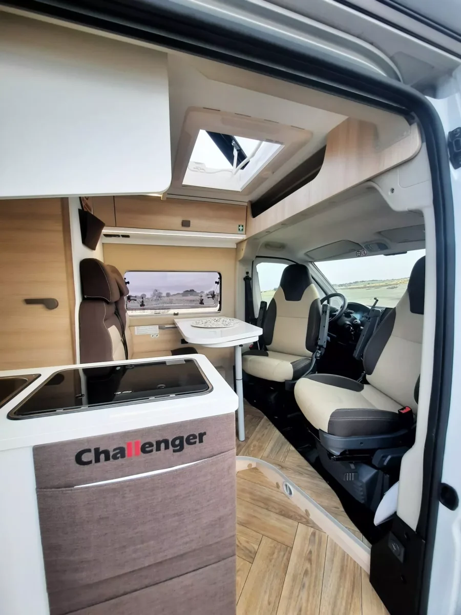 Camper de alquiler Challenger - Imagen 9