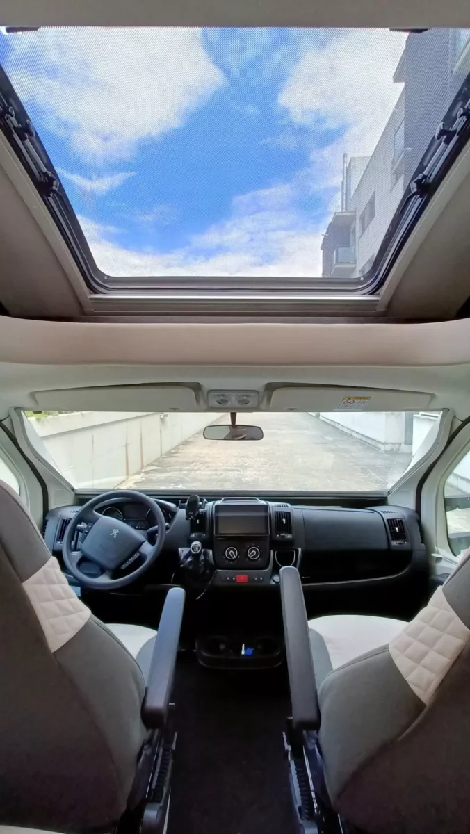 Autocaravana de alquiler Roller Team Kronos Advance 284 TL - Imagen 8