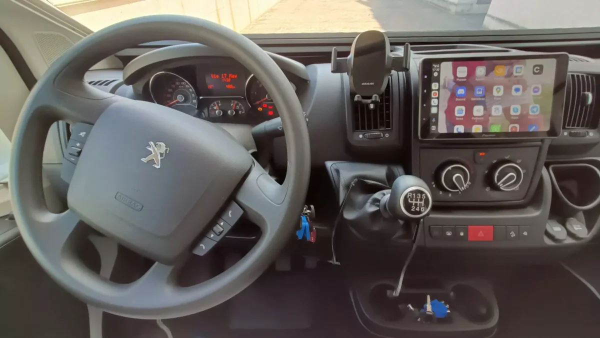 Autocaravana de alquiler Roller Team Kronos Advance 284 TL - Imagen 9