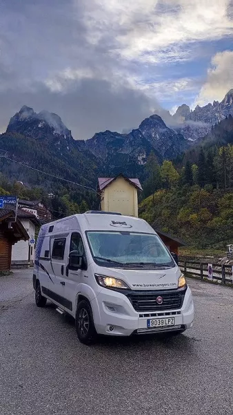 Furgoneta camper segunda mano McLouis Menfys Van max 3 S-line - Imagen 3