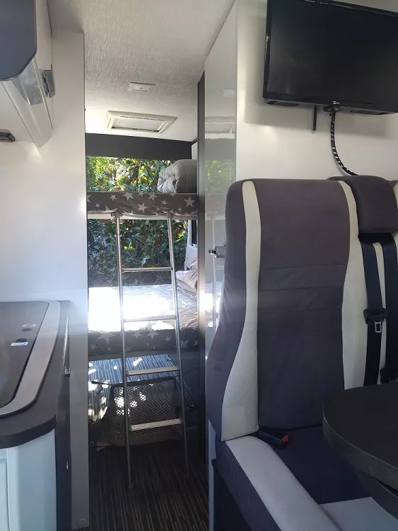 Furgoneta camper segunda mano McLouis Menfys Van max 3 S-line - Imagen 9