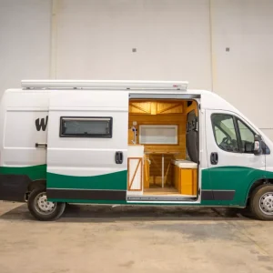 Furgoneta camper de alquiler Peugeot Boxer L3H2 Tromsø +25