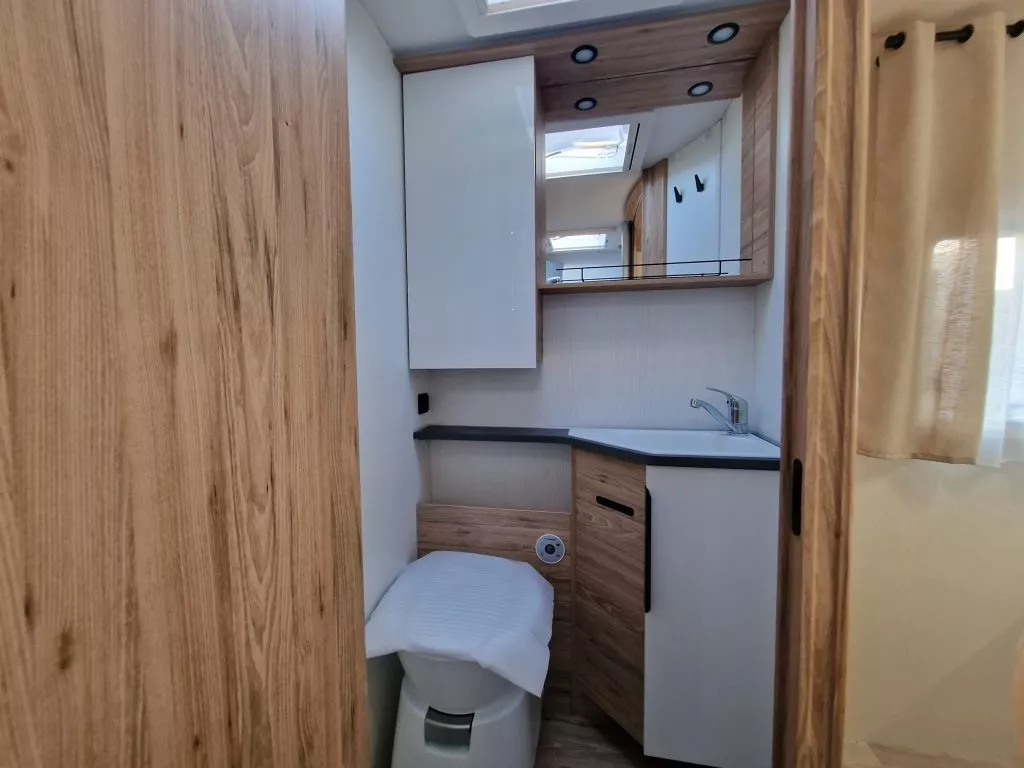 Autocaravana Pilote 746 C Exclusive Edition - Imagen 8