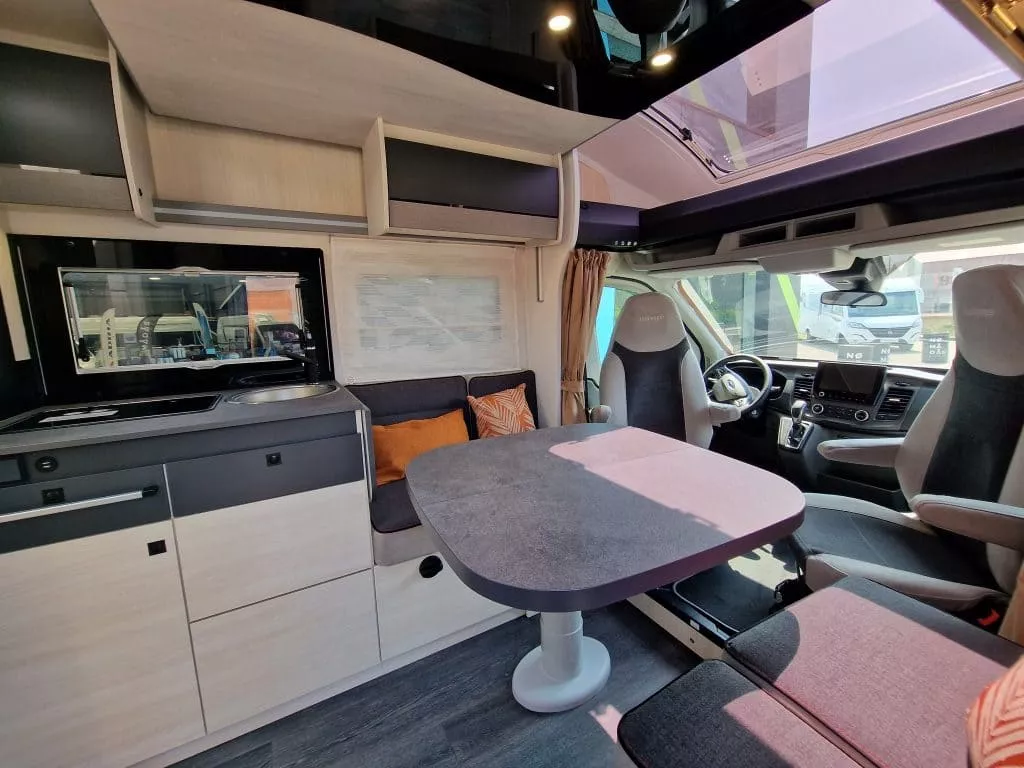 Autocaravana Challenger 337 GA Graphite Ultimate - Imagen 4