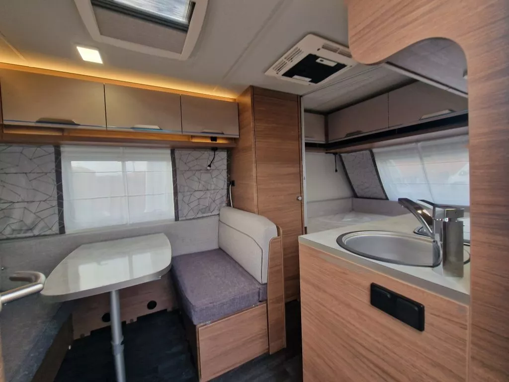 Caravana Knaus 400 QD - Imagen 9