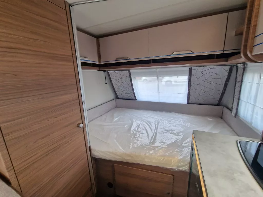 Caravana Knaus 400 QD - Imagen 4