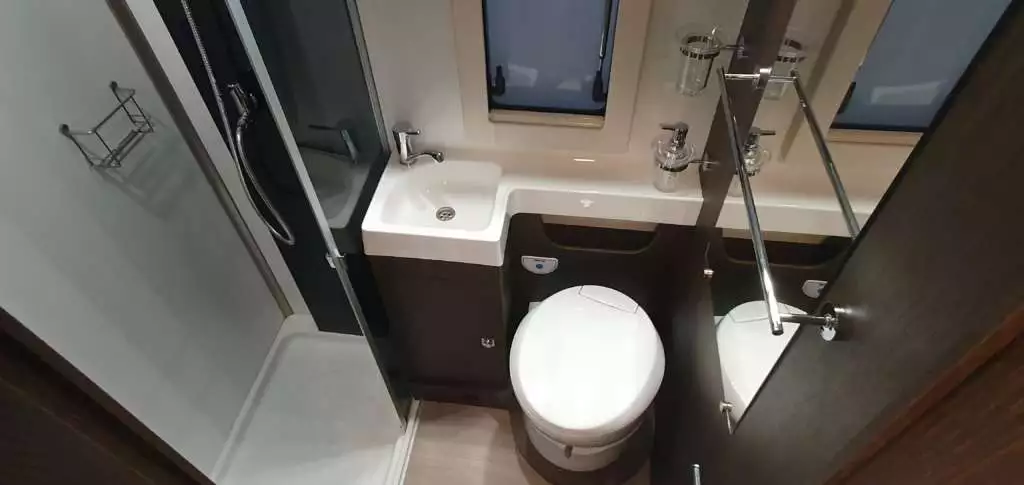 Autocaravana segunda mano Benimar Tessoro 481 Northautokapp - Imagen 9