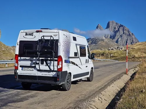 Furgoneta camper de alquiler McLouis Menfys Van Max 3 SLine - Imagen 4