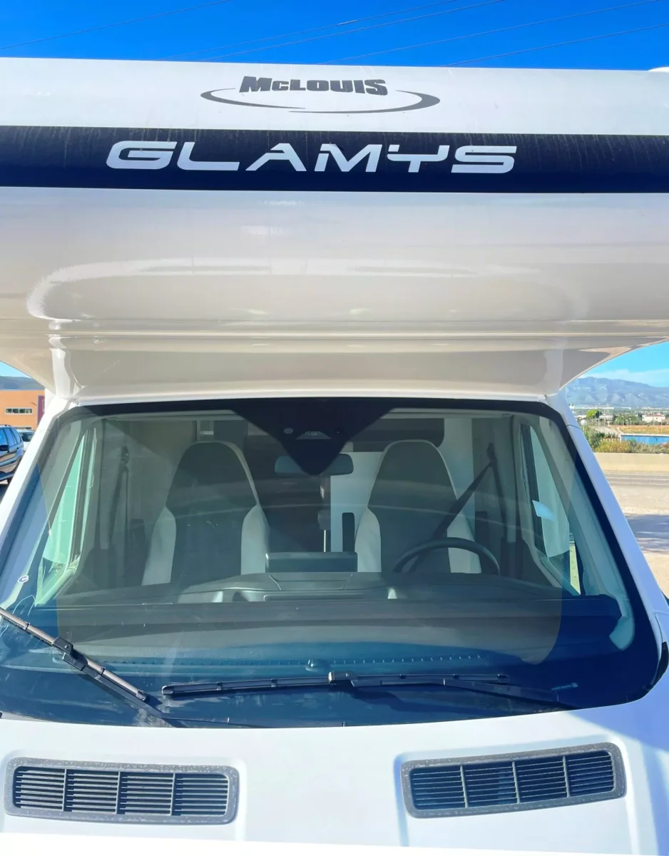 Autocaravana McLouis Glamys 320 - Imagen 6