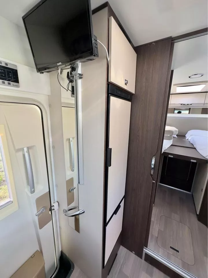 Autocaravana de segunda mano Benimar Tessoro 463up - Imagen 8