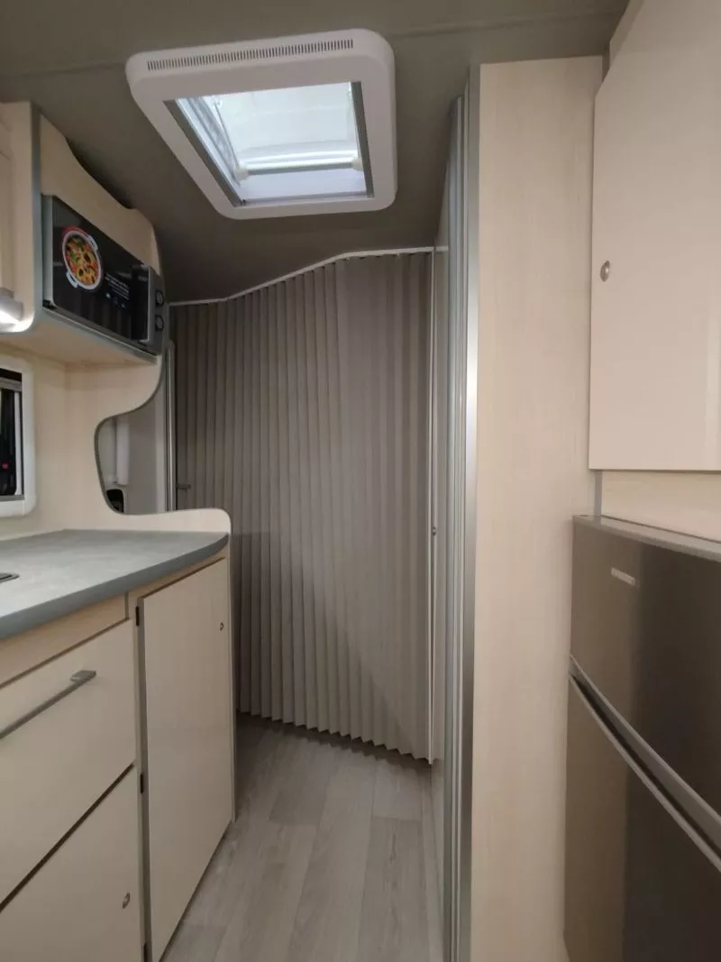 Caravana Across ACROSS 370 DL PREMIUM 750Kg - Imagen 9