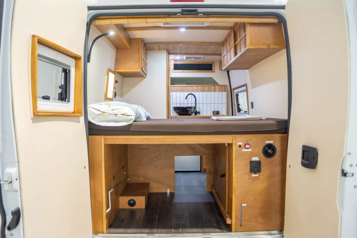Furgoneta camper de alquiler Fiat Ducato L2H2 Kioto +25 - Imagen 6