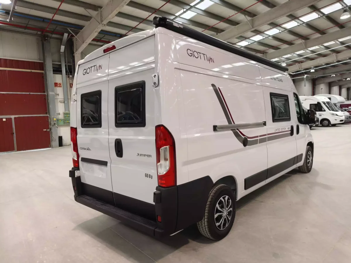 Camper Giottiline Giottivan 60 Be Young Limited Edition - Imagen 8