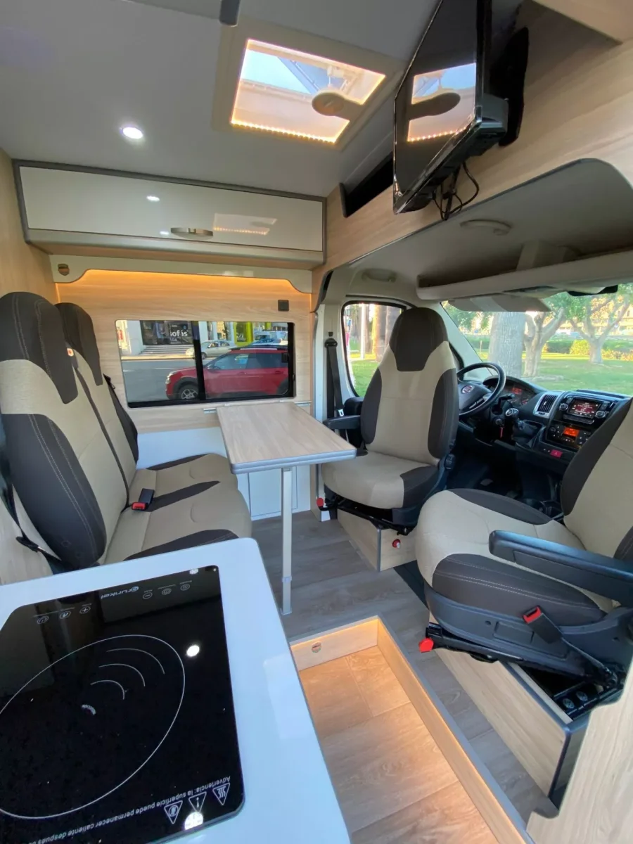 Furgoneta camper de alquiler Fiat Ducato L3H2 - Imagen 3