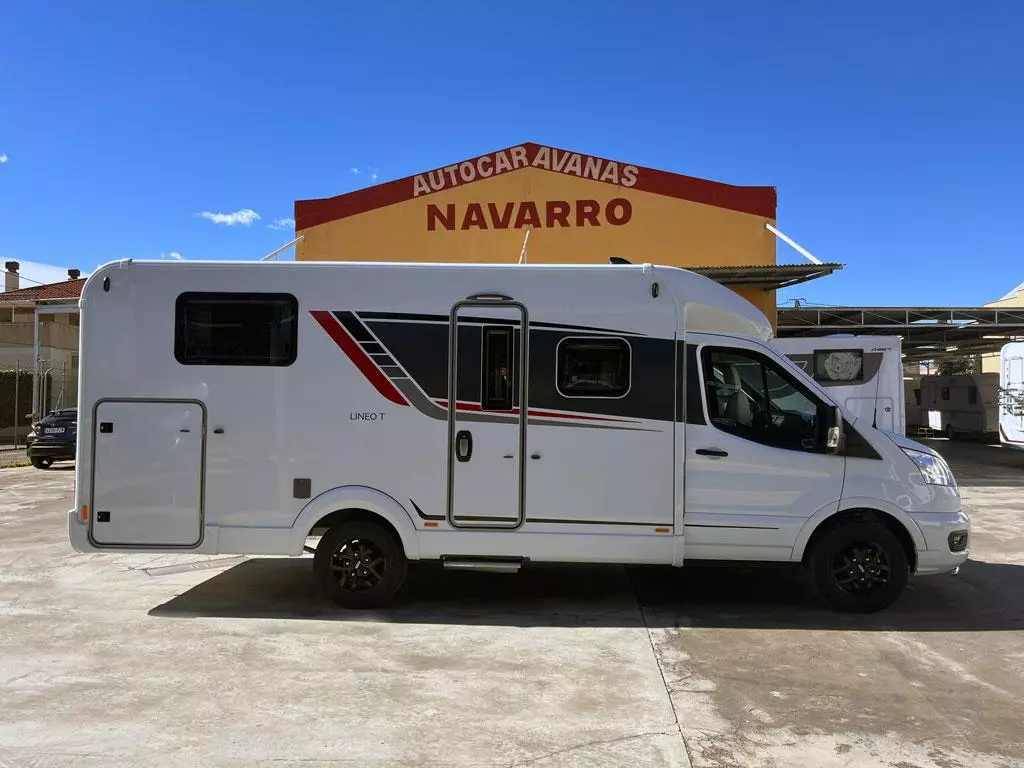 Autocaravana Bürstner Lineo T 700 - Imagen 2