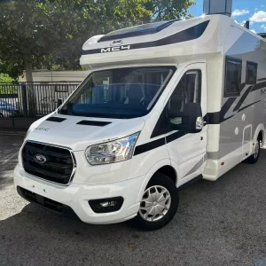 Autocaravana McLouis MC4 379