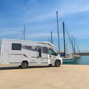 Autocaravana de alquiler Benimar Mileo 296