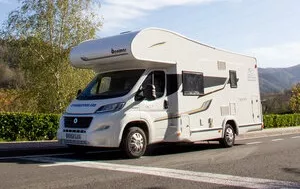 Autocaravana de alquiler Benimar S 323 - Imagen 2