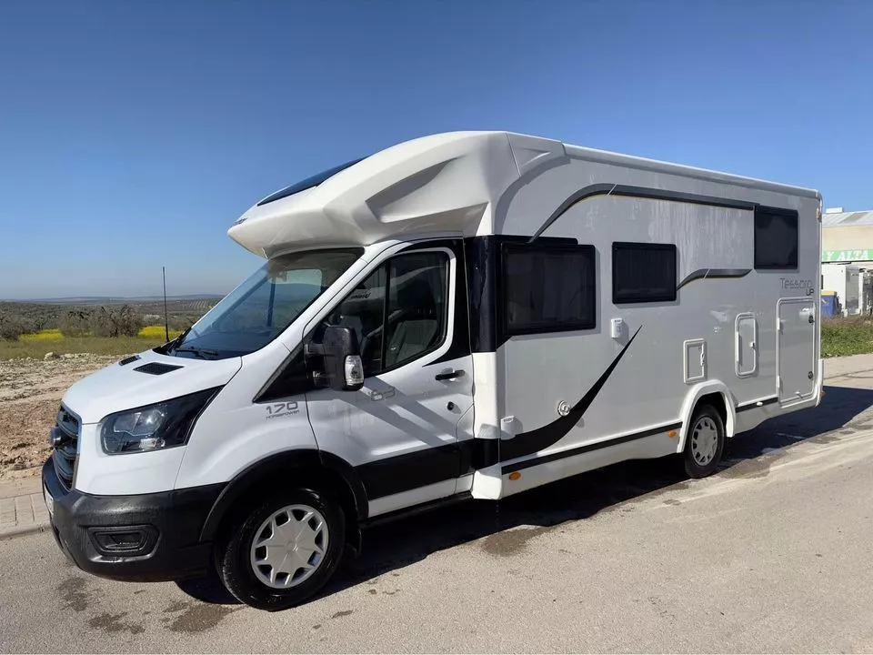 Autocaravana de segunda mano Benimar Tessoro 463up - Imagen 2