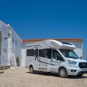 Autocaravana de alquiler Benimar Tessoro481