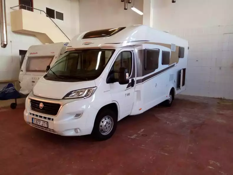 Autocaravana de alquiler Carado T448 - Imagen 2