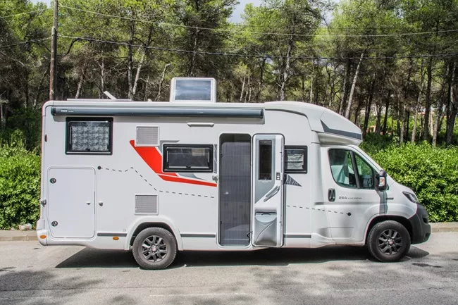 Autocaravana de alquiler Challenguer 264 - Imagen 2