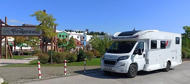 Autocaravana de alquiler Roller Team Kronos Advance 284 TL - Imagen 5