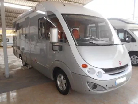 Autocaravana de segunda mano Bürstner Aviano I675