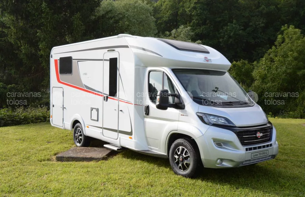 Autocaravana nueva Bürstner Lyseo TD Privilège 690 Silver - Imagen 2