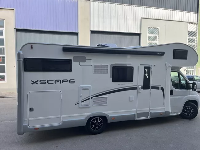 Autocaravana segunda mano Across Xscape 690 CDA - Imagen 2