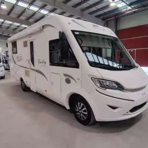 Autocaravana segunda mano McLouis Nevis 880