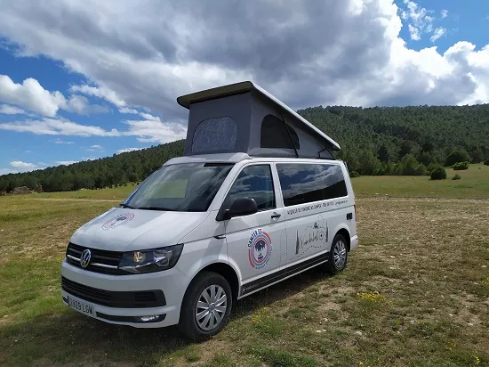 Furgoneta camper de alquiler Volkswagen T6California - Imagen 4