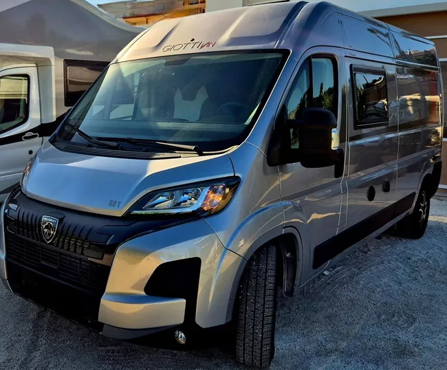 Camper de alquiler Giottivan 60T