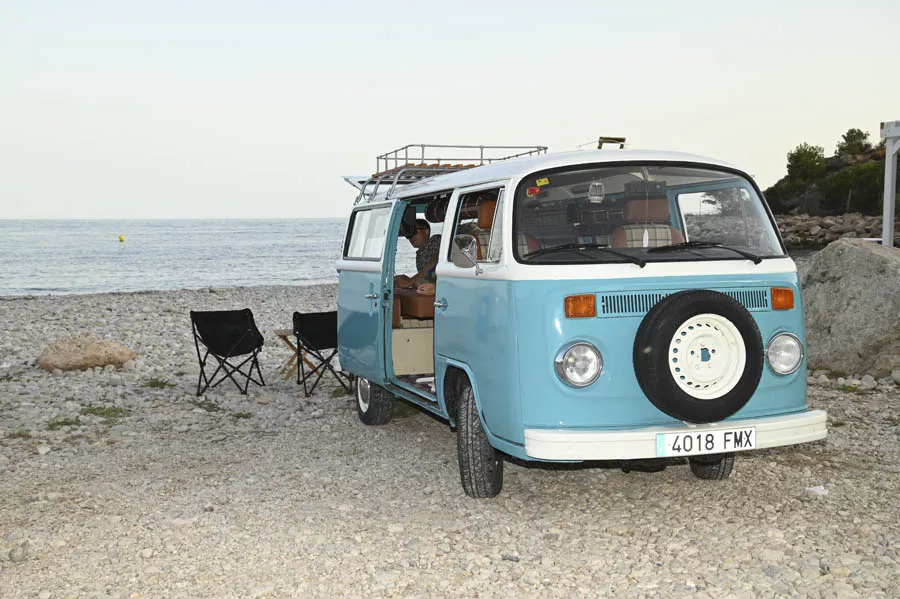 Camper de segunda mano Wolkswaguen Bay Window T2 1976 1600