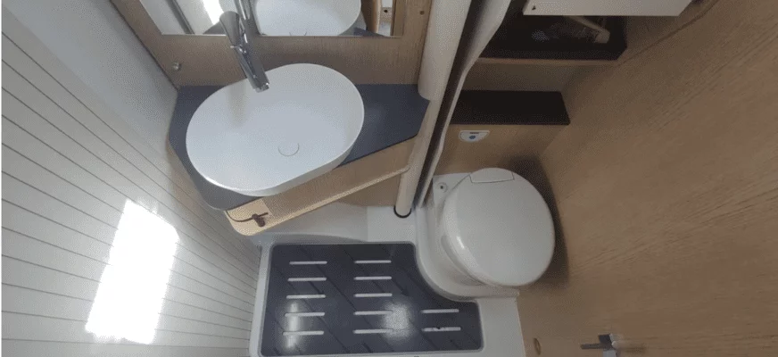 Autocaravana Giottiline C60 - Imagen 8