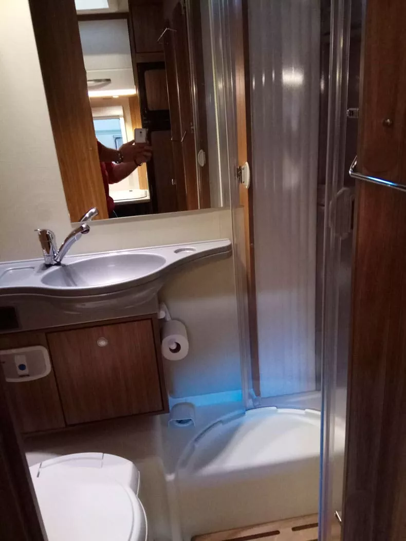 Autocaravana de alquiler Carado T448 - Imagen 7