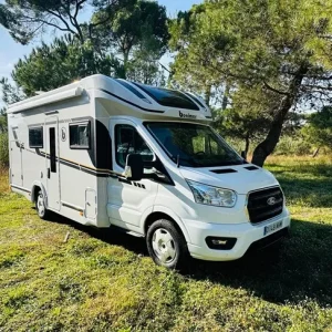 Autocaravana alquiler Benimar Tessoro T425