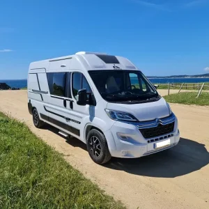 Furgoneta camper de alquiler Adria Twin 600 SP Family