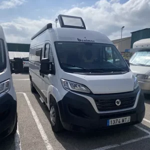 Furgoneta camper alquiler BENIMAR BENIVAN