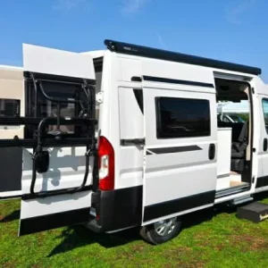 Furgoneta camper alquiler Benimar Benivan 116UP