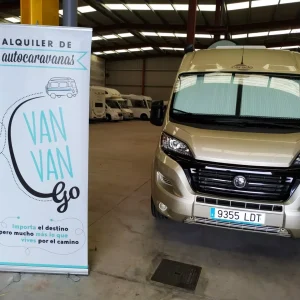 Furgoneta camper de alquiler Carado Vlow 540