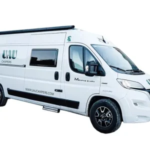 Furgoneta camper de alquiler McLouis Menfys 3 Maxi