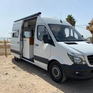 Furgoneta camper de alquiler Mercedes Sprinter