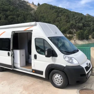 Furgoneta camper de alquiler Peugeot Boxer