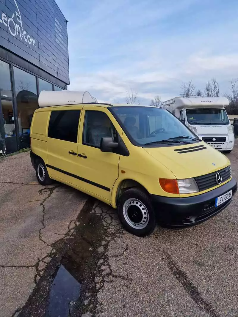 Furgoneta camper de segunda mano Mercedes Vito W638 - Imagen 2