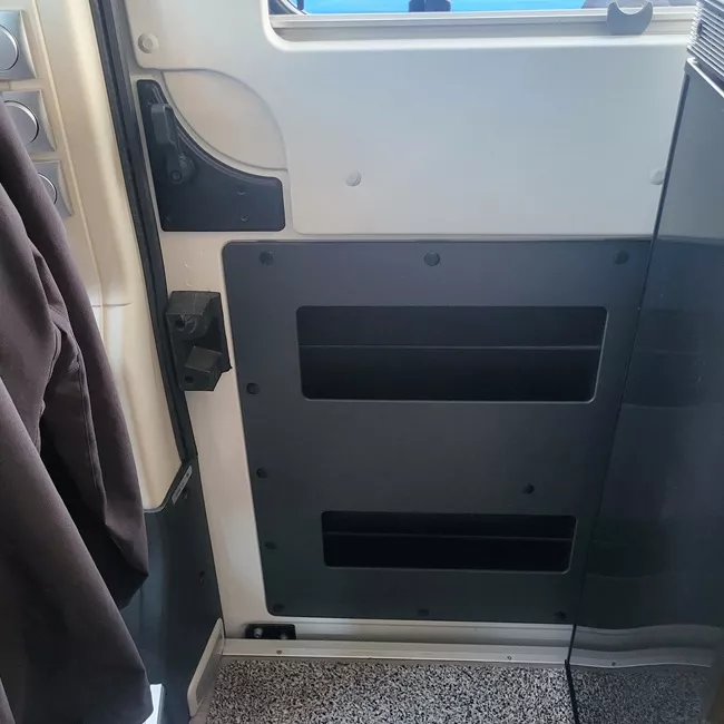 Panel organizador KARABELA para puerta corredera Ducato, Boxer y Jumper - Imagen 3