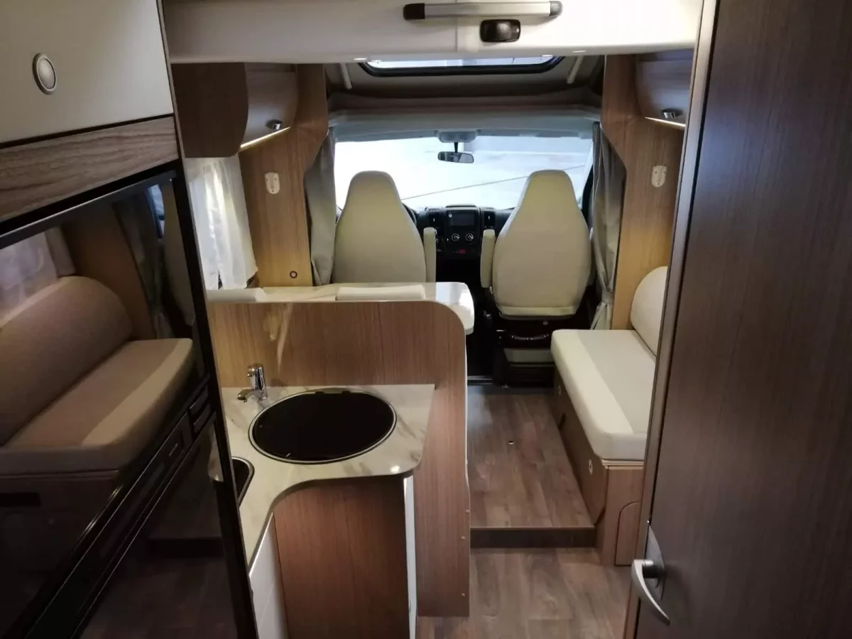 Autocaravana de alquiler Carado T448 - Imagen 8