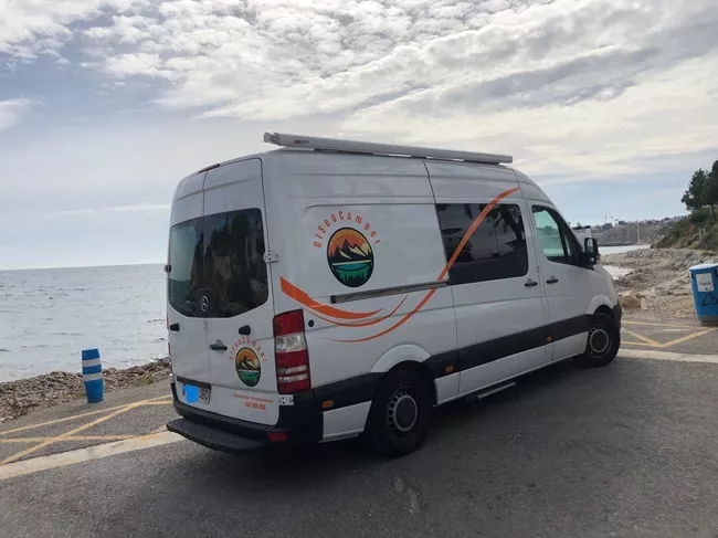 Furgoneta camper de alquiler Mercedes Sprinter 319 - Imagen 6