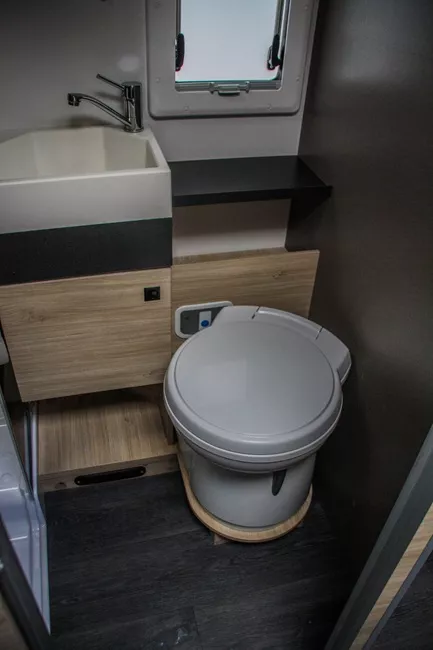 Autocaravana de alquiler Challenguer 264 - Imagen 7