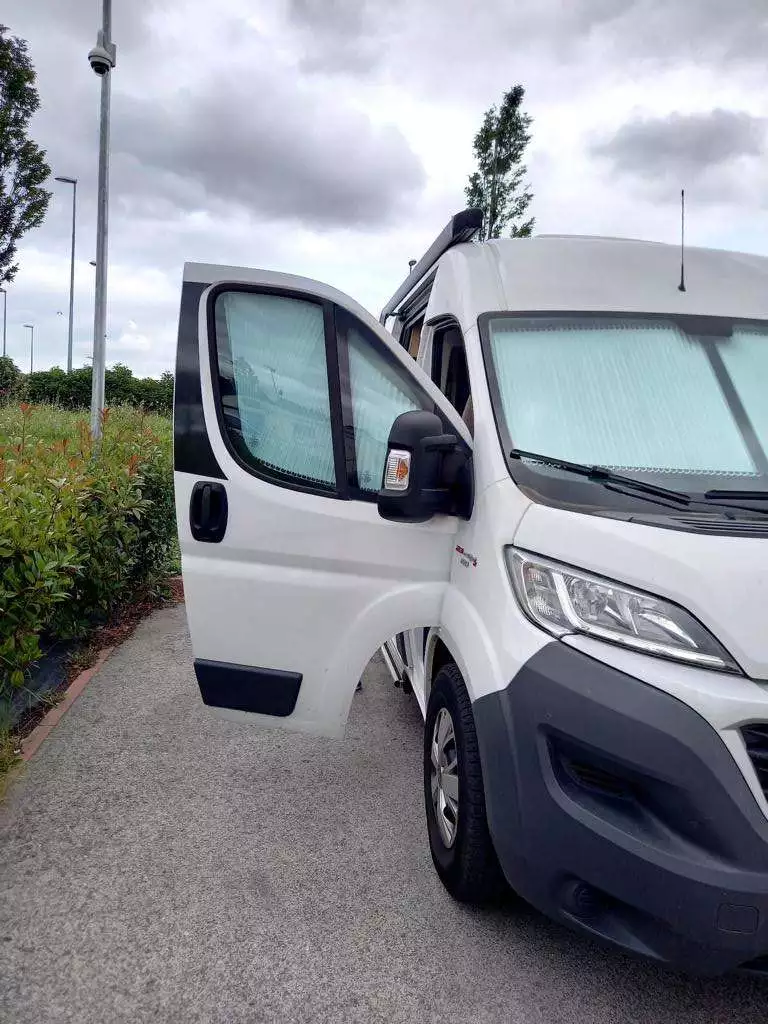 Furgoneta camper segunda mano Burstner City Car c601 - Imagen 3